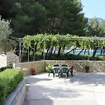 Apartman By The Sea Zuljana, Peljesac - 10207